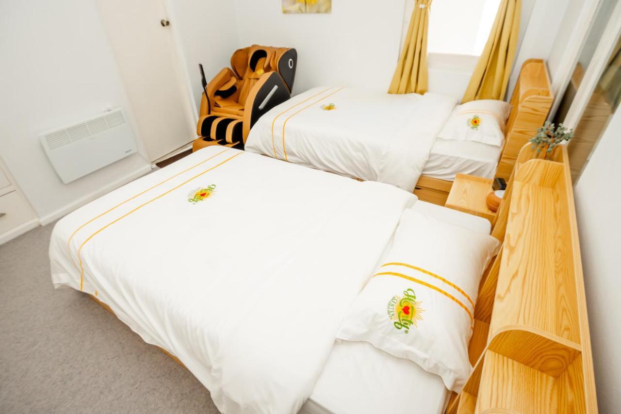 קטומבה Hearty Center Motel מראה חיצוני תמונה