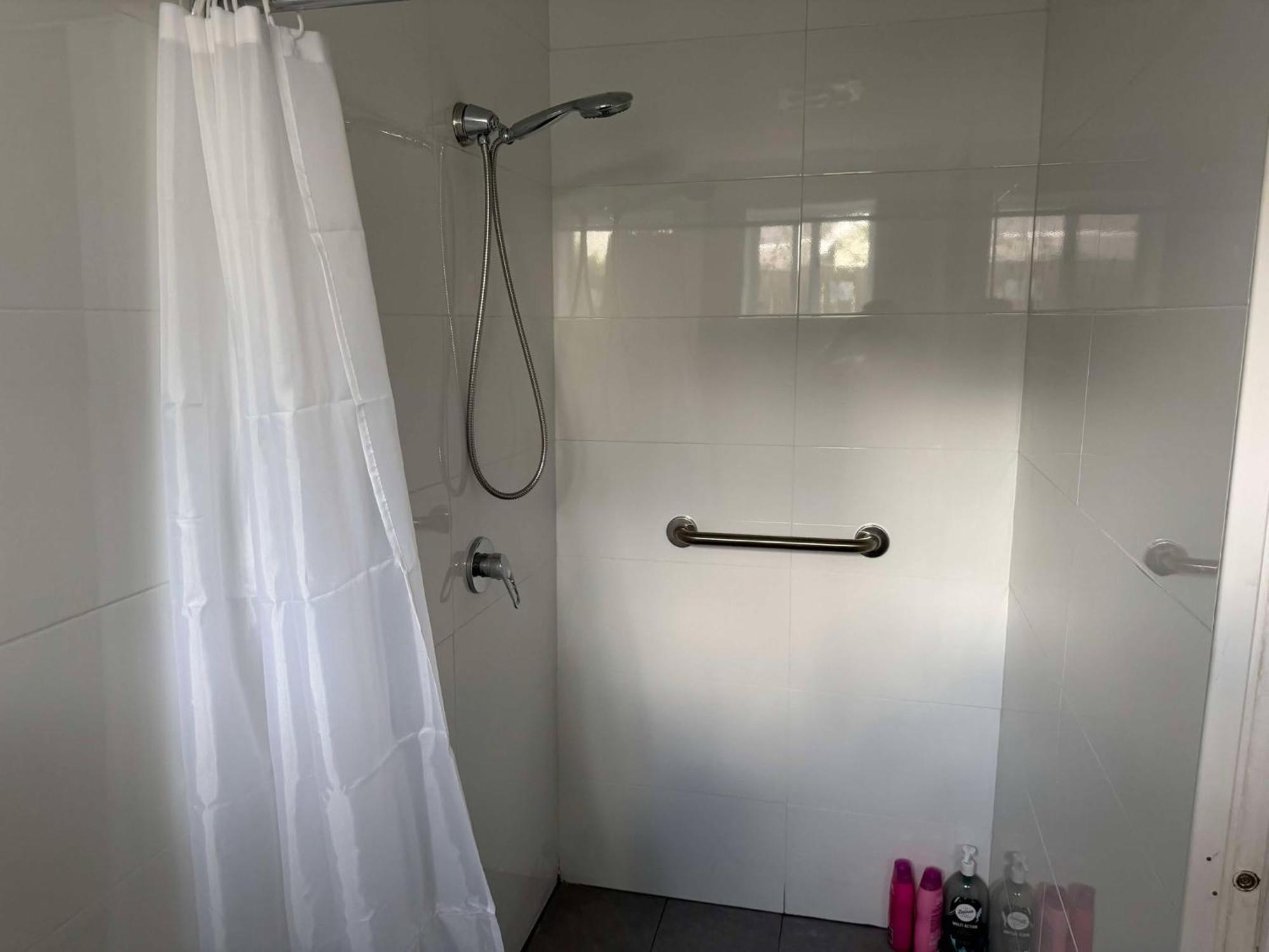 קטומבה Hearty Center Motel מראה חיצוני תמונה